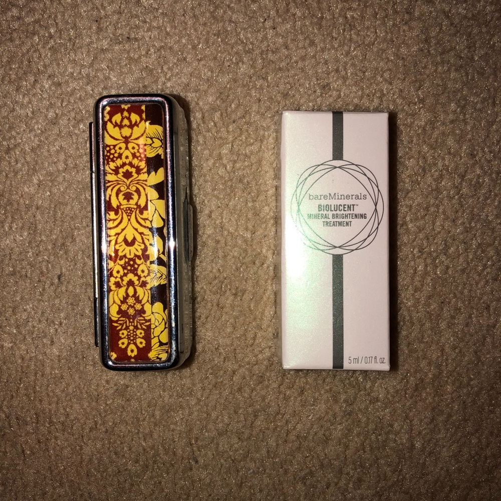 Lipstick case & brightening treatment bundle